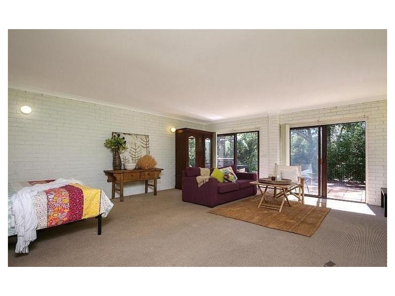 4 Beachcomber Parade, North Avoca NSW 2260