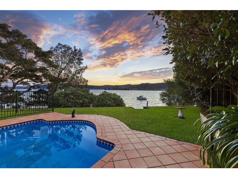 7 Harrison Street, Point Frederick NSW 2250