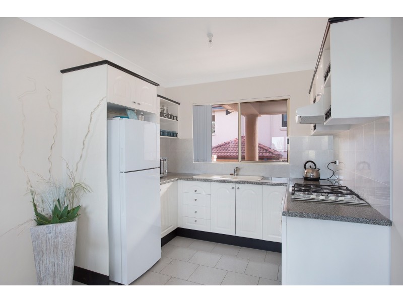 18/9-13 Junction Road, Terrigal NSW 2260