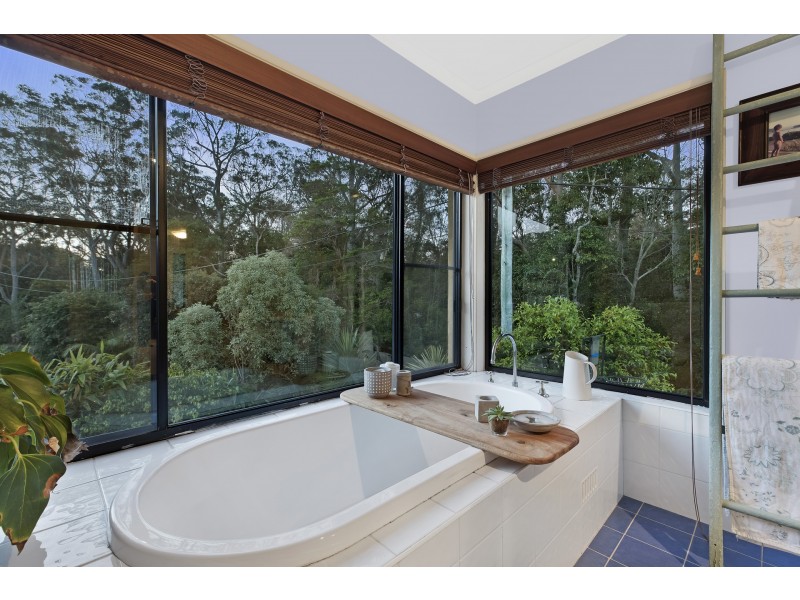 6 Robertson Court, Terrigal NSW 2260