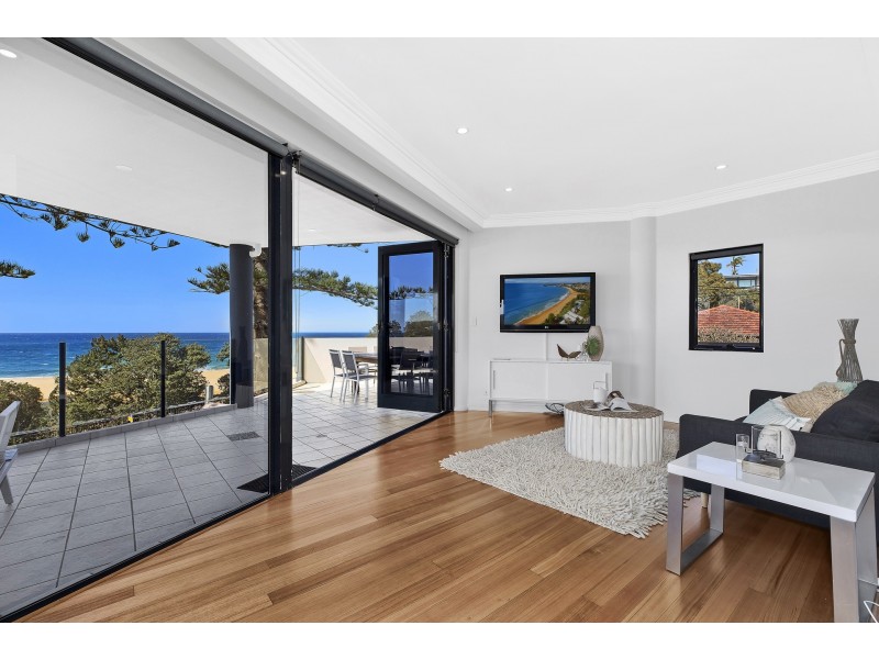 2/1 Ena Street, Terrigal NSW 2260