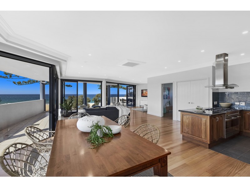 2/1 Ena Street, Terrigal NSW 2260