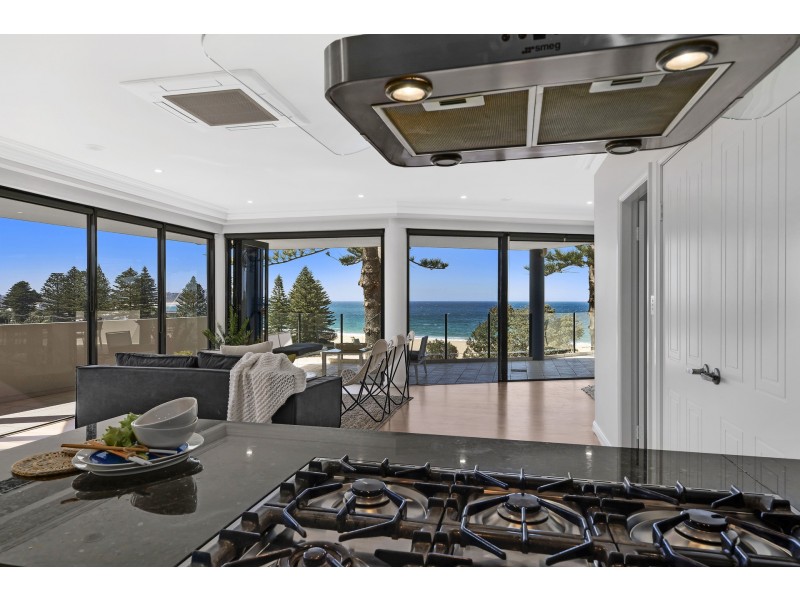 2/1 Ena Street, Terrigal NSW 2260