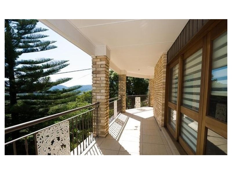 19 Henrys Road, Forresters Beach NSW 2260