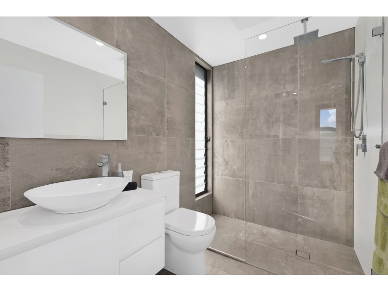 15/65 Scenic Highway, Terrigal NSW 2260