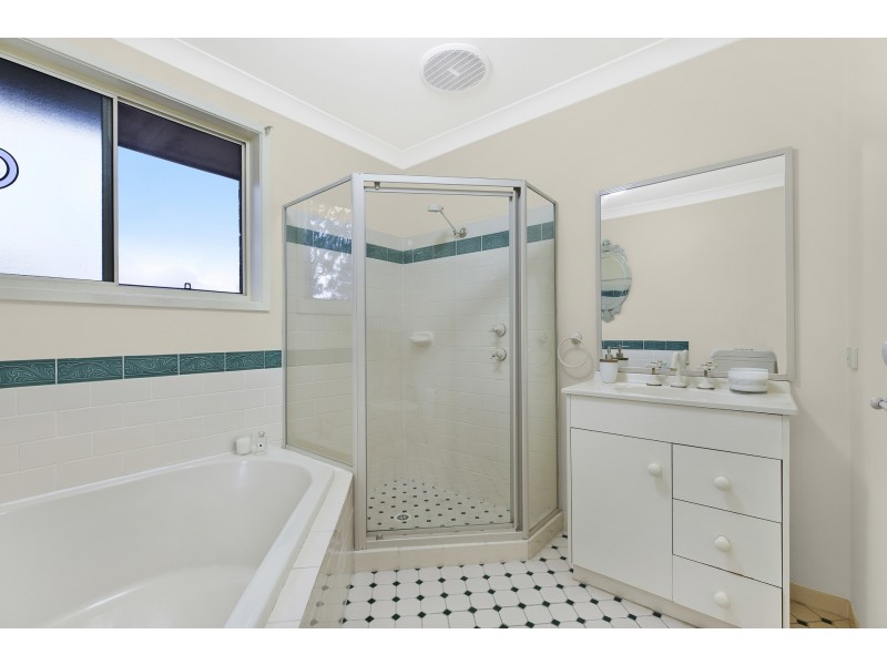 11 Cornwall Close, Terrigal NSW 2260