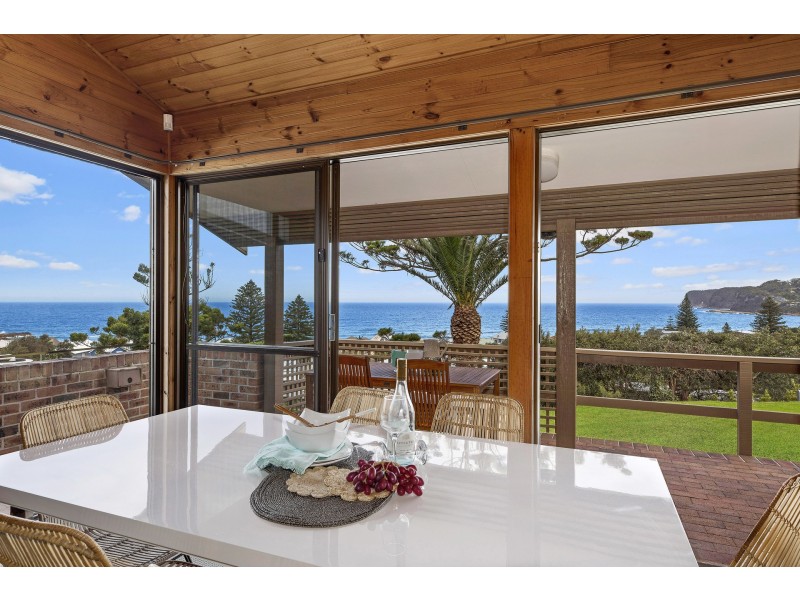 10 Tramway Road, North Avoca NSW 2260