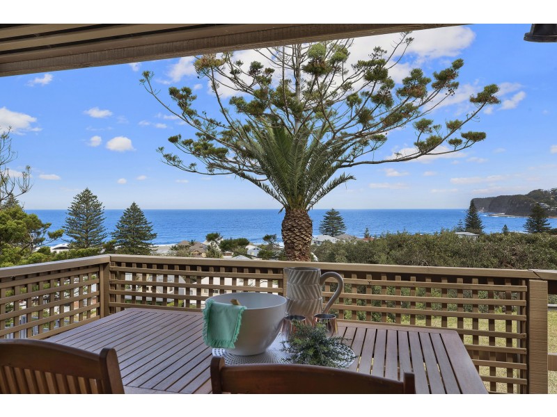 10 Tramway Road, North Avoca NSW 2260