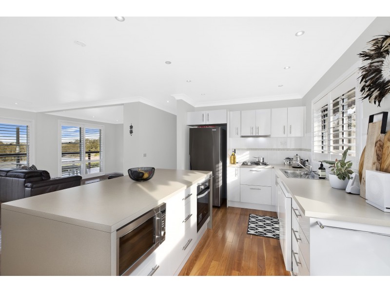 2/108 Hastings Road, Terrigal NSW 2260