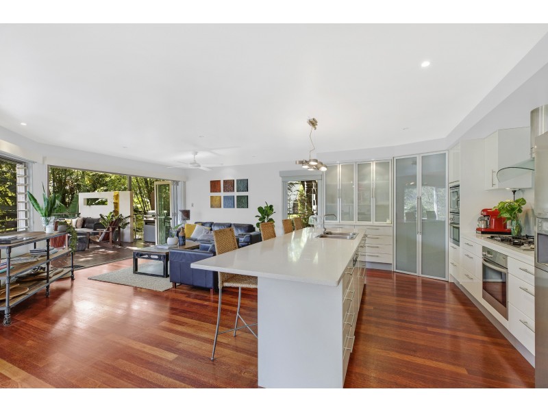 1 Riviera Avenue, Terrigal NSW 2260
