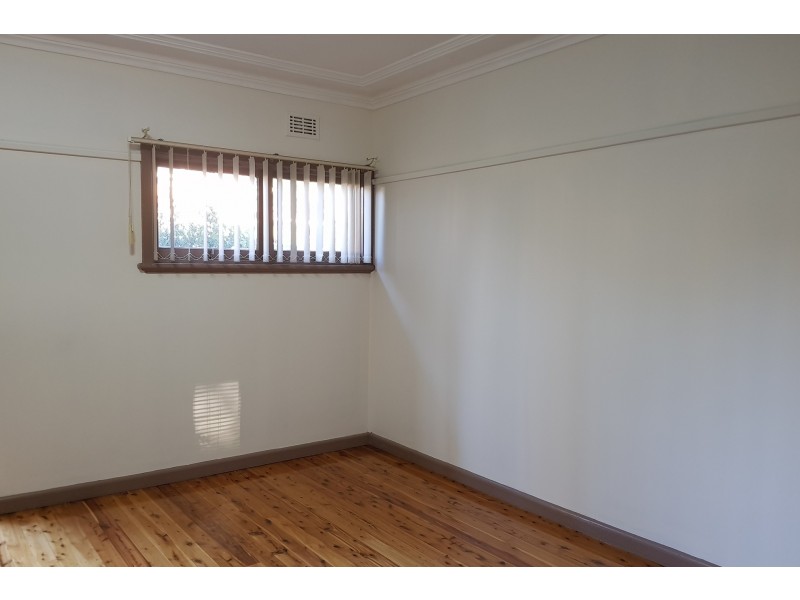 979 The Entrance Road, Forresters Beach NSW 2260