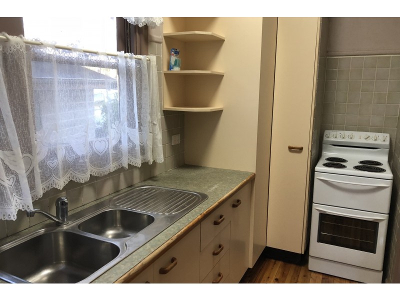 979 The Entrance Road, Forresters Beach NSW 2260