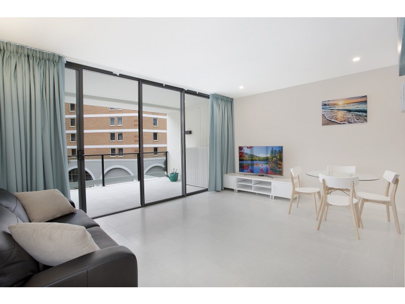 402/6 Pine Tree Lane, Terrigal NSW 2260
