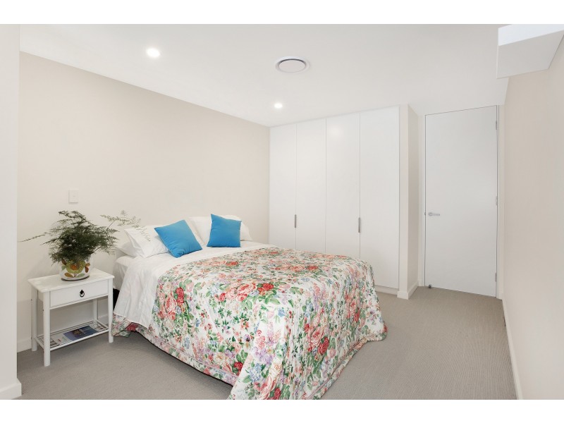 402/6 Pine Tree Lane, Terrigal NSW 2260