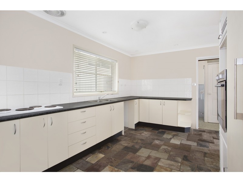 39 Kuburra Road, Erina NSW 2250