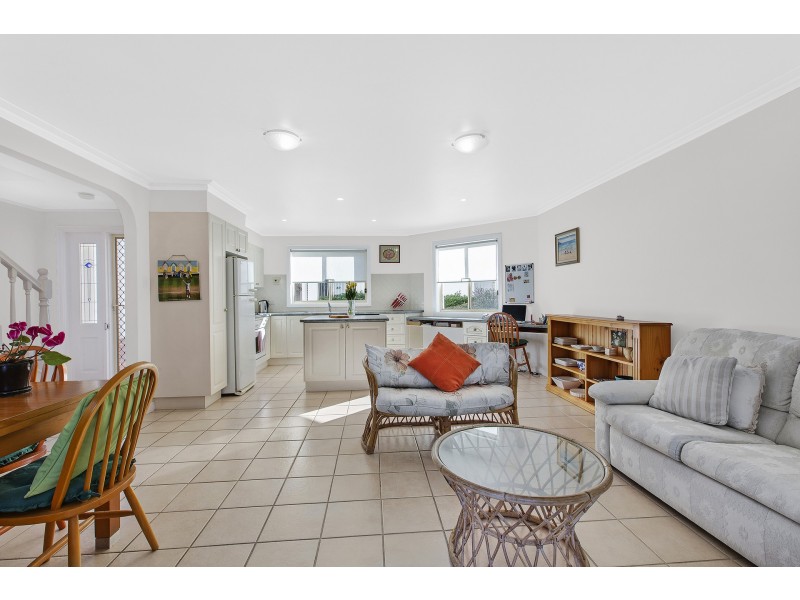 2/204 Terrigal Drive, Terrigal NSW 2260