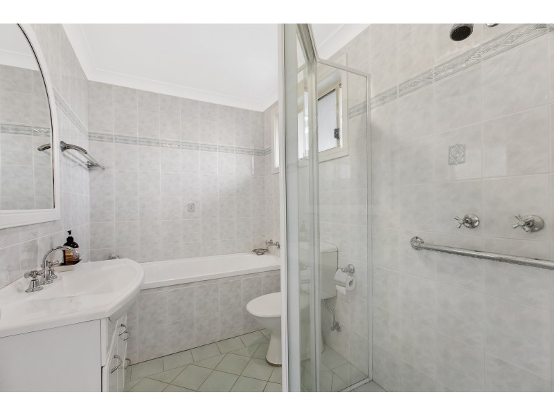 2/204 Terrigal Drive, Terrigal NSW 2260