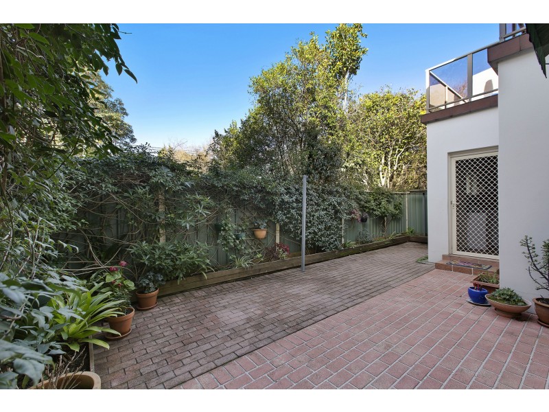 2/204 Terrigal Drive, Terrigal NSW 2260