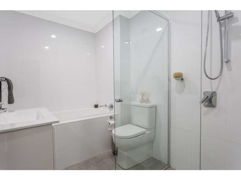 14/71 Faunce Street, Gosford NSW 2250