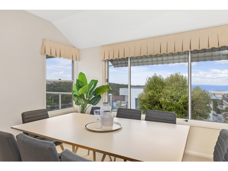 2/124A Ocean View Drive, Wamberal NSW 2260