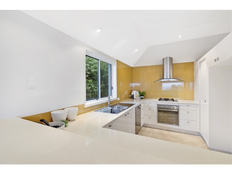 2/124A Ocean View Drive, Wamberal NSW 2260