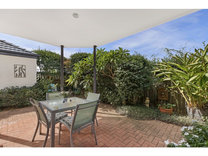 2/124A Ocean View Drive, Wamberal NSW 2260