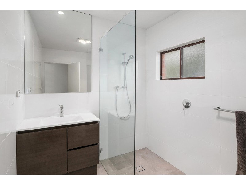 6/4 Maroomba Road, Terrigal NSW 2260