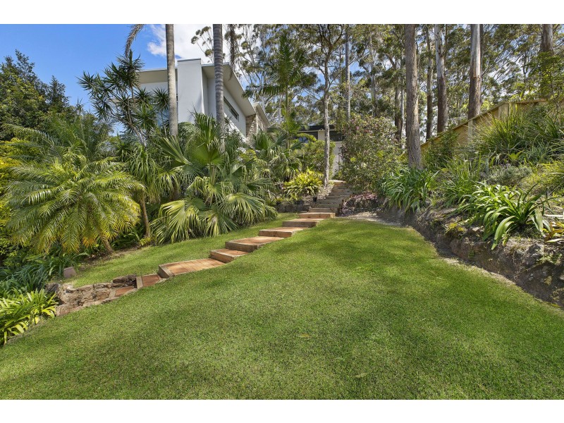 82 Bradleys Road, North Avoca NSW 2260
