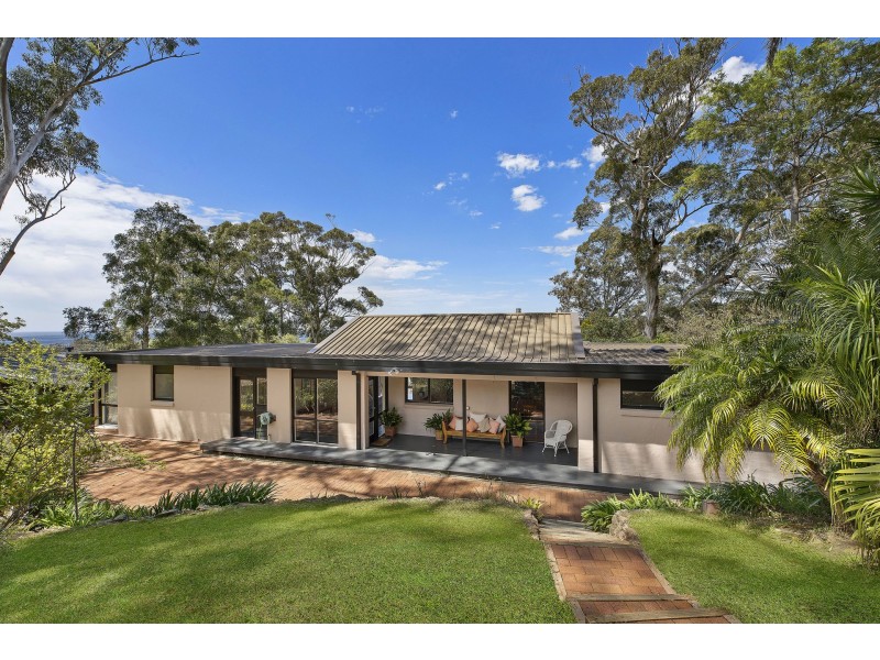 82 Bradleys Road, North Avoca NSW 2260