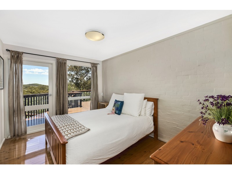 82 Bradleys Road, North Avoca NSW 2260