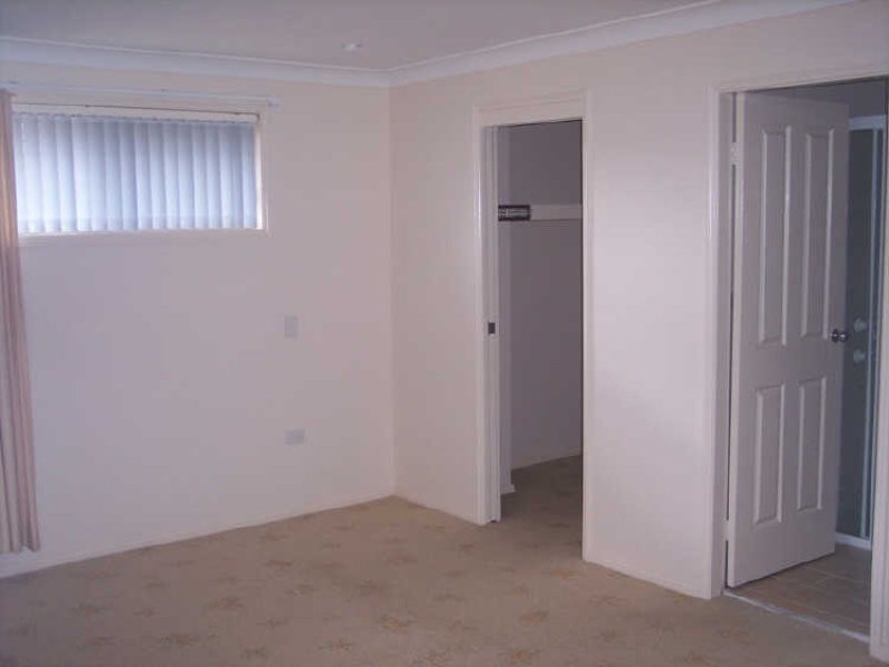 2/10-12 Henley Avenue, Terrigal NSW 2260