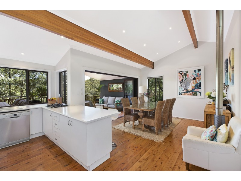 13 Surf Rider Avenue, North Avoca NSW 2260