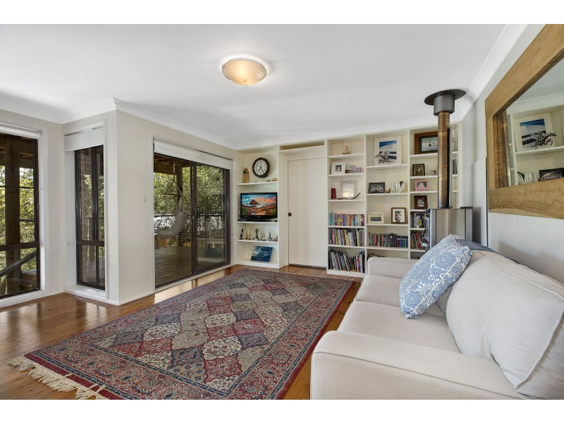 13 Surf Rider Avenue, North Avoca NSW 2260