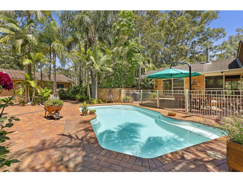 5 Currawong Road, Wamberal NSW 2260