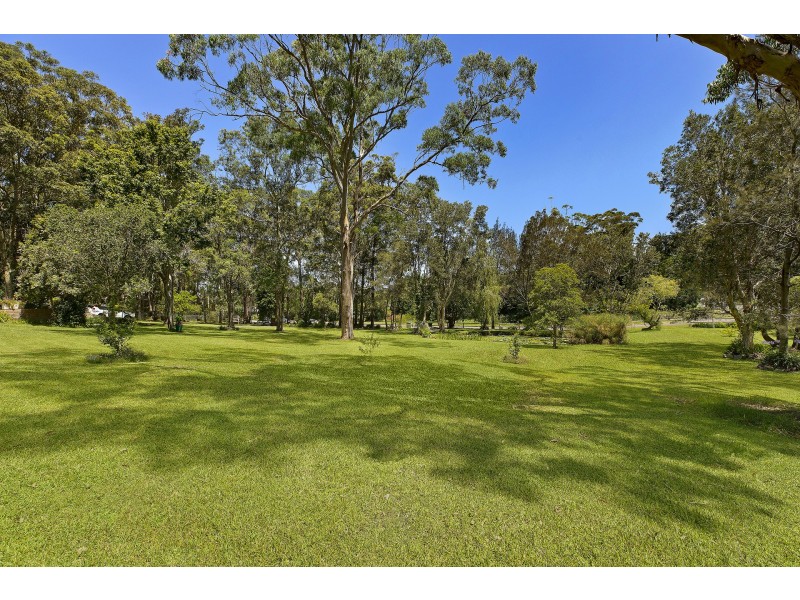 5 Currawong Road, Wamberal NSW 2260