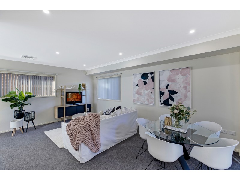 2/10 Henley Avenue, Terrigal NSW 2260