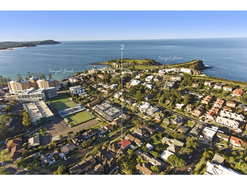 2/10 Henley Avenue, Terrigal NSW 2260