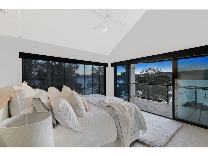 7 Harrison Street, Point Frederick NSW 2250
