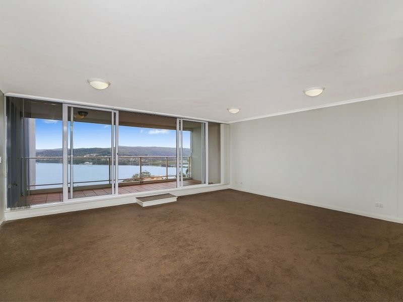 904/97-99 John Whiteway Drive, Gosford NSW 2250