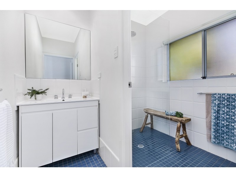 83 Albany Street, Point Frederick NSW 2250