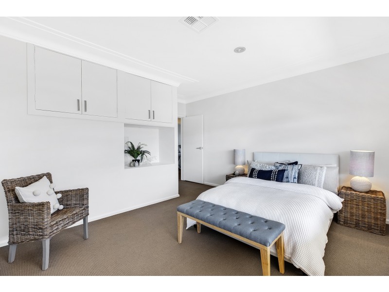 83 Albany Street, Point Frederick NSW 2250