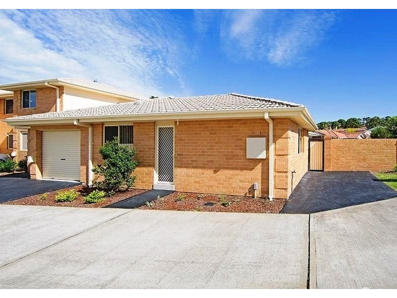 4/19 Aurora Place, Bateau Bay NSW 2261