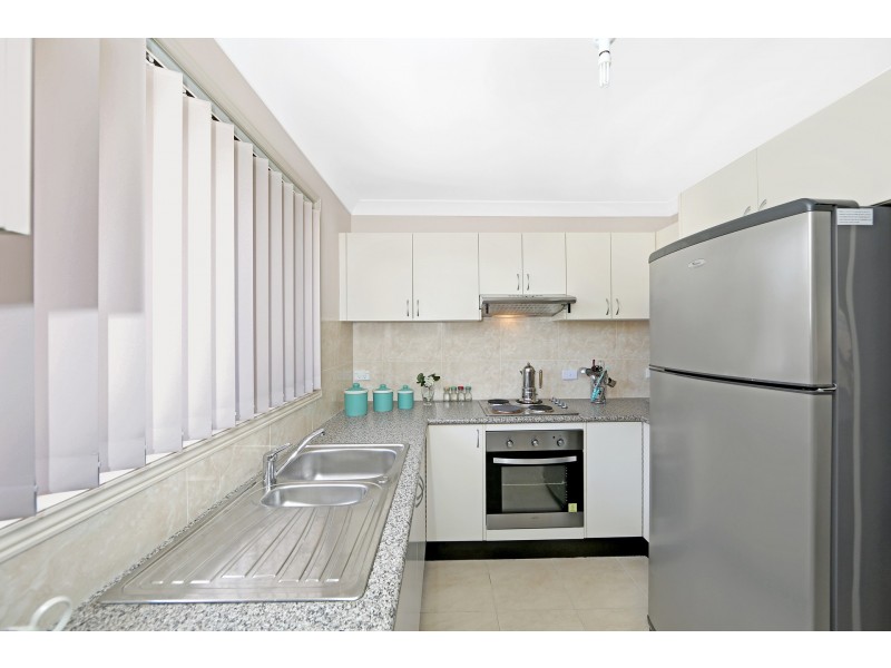 4/19 Aurora Place, Bateau Bay NSW 2261