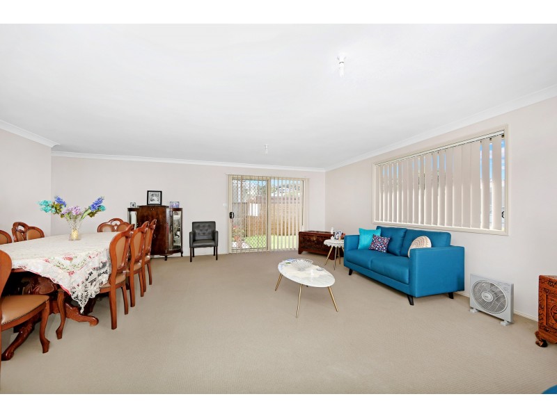 4/19 Aurora Place, Bateau Bay NSW 2261