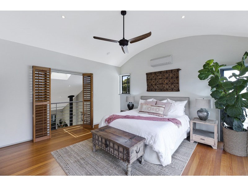 30 Lake Street, North Avoca NSW 2260