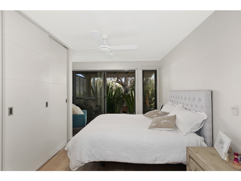 30 Lake Street, North Avoca NSW 2260