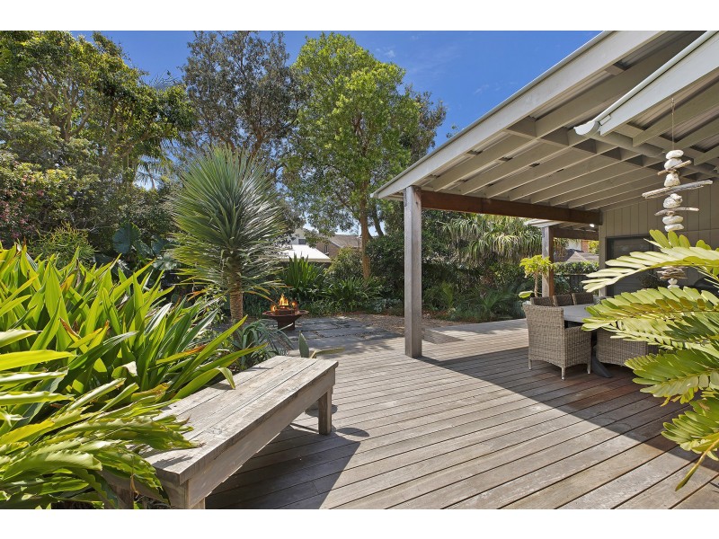 30 Lake Street, North Avoca NSW 2260