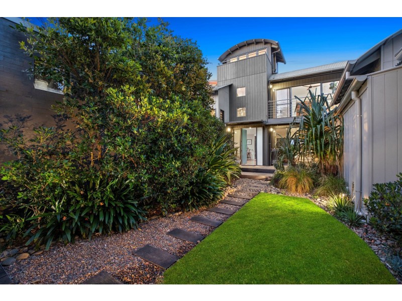 30 Lake Street, North Avoca NSW 2260