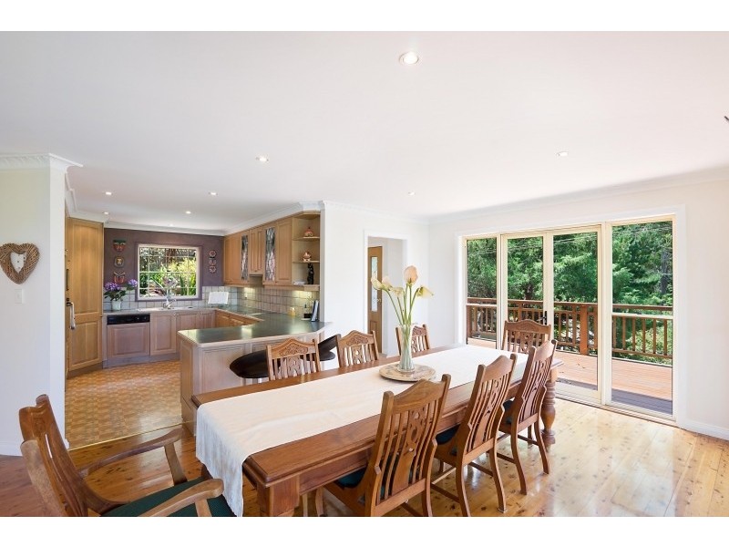 124 Daley Avenue, Daleys Point NSW 2257