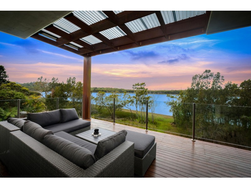106 Blue Bell Drive, Wamberal NSW 2260